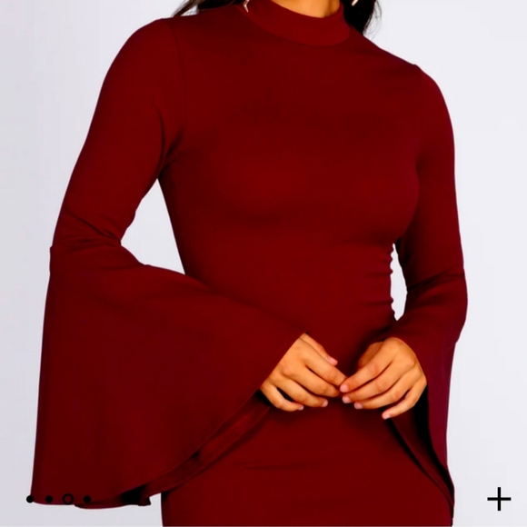 Windsor Dresses & Skirts - winsor womens long bell sleeve burgundy mini dress